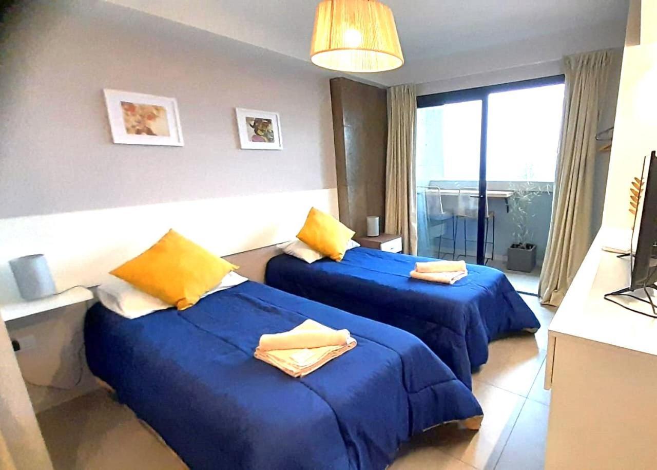 Rent For Days - Mono Zoe Apartment